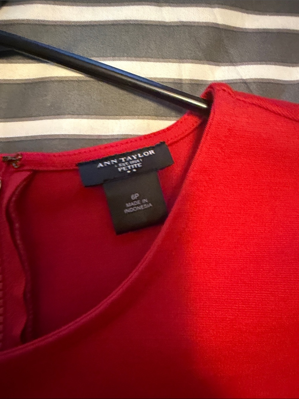 Ann Taylor Red Shift Tunic Dress - Picture 2 of 3